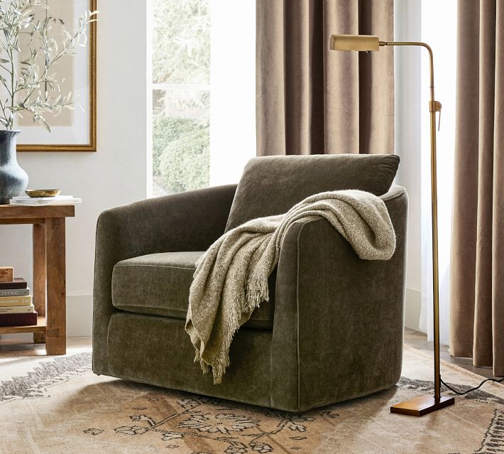 PB Remmy Swivel Chair
